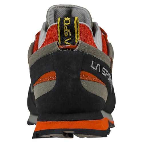 laydown image of Boulder X Approach Hiking Sneaker