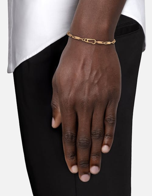 on model image of Niro Chain Bracelet