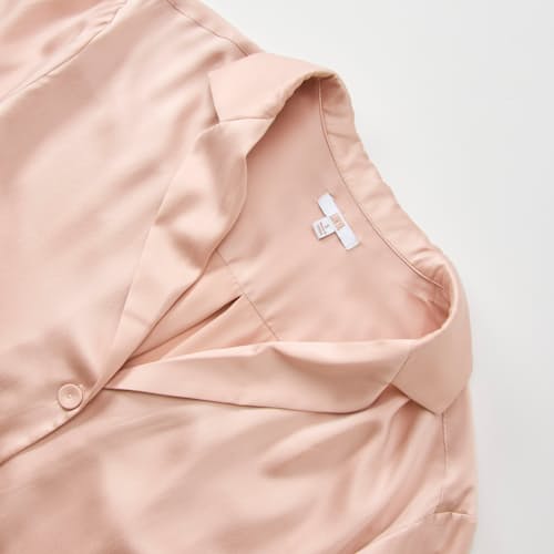 laydown detail image of Women's Washable Silk Piped Long Sleeve Pant Set