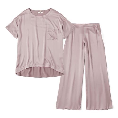 laydown image of Women's Washable Silk Tee Pant Set