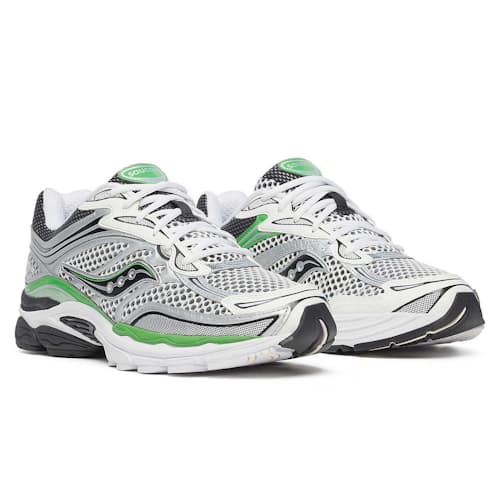laydown image of Progrid Omni 9 Sneaker