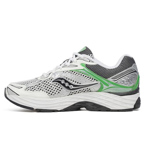 laydown image of Progrid Omni 9 Sneaker