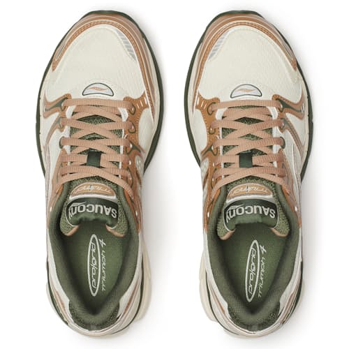 laydown image of Progrid Triumph 4 Sneaker
