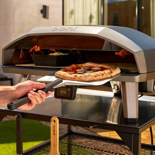 lifestyle image of Ooni Koda 2 Max Pizza Oven