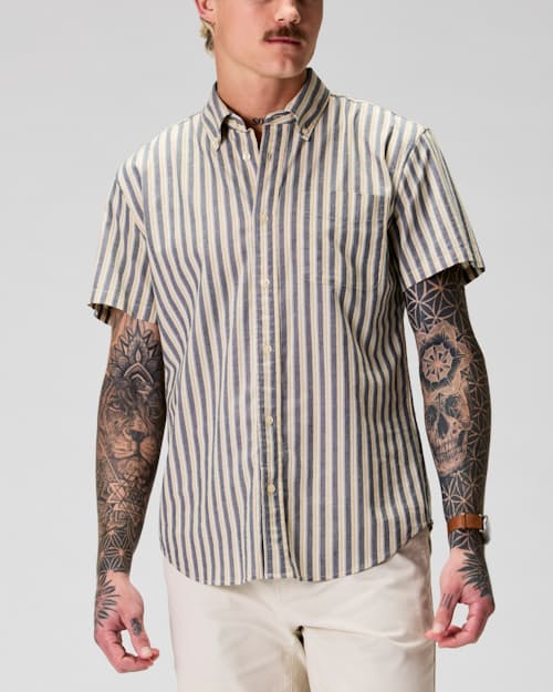 Keith is 6’0’’, 180 lbs, and wearing size M