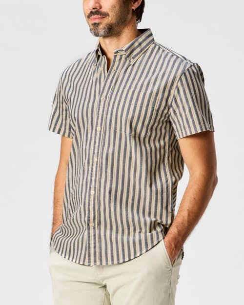 on model image of Short Sleeve Stretch Cotton Shirt