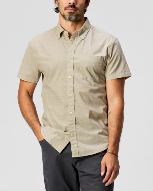 Tobias is 6'2", 175lbs, and wearing size M