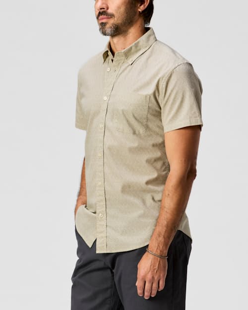 on model image of Short Sleeve Stretch Cotton Shirt
