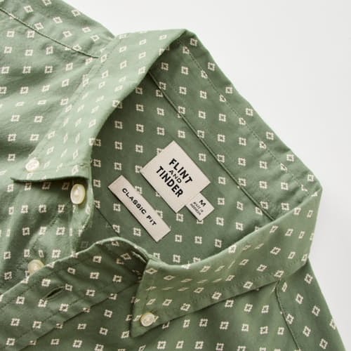 laydown detail image of Short Sleeve Stretch Cotton Shirt