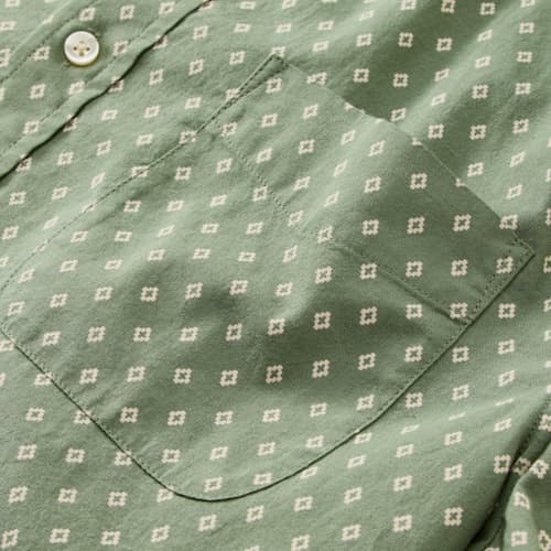laydown detail image of Short Sleeve Stretch Cotton Shirt