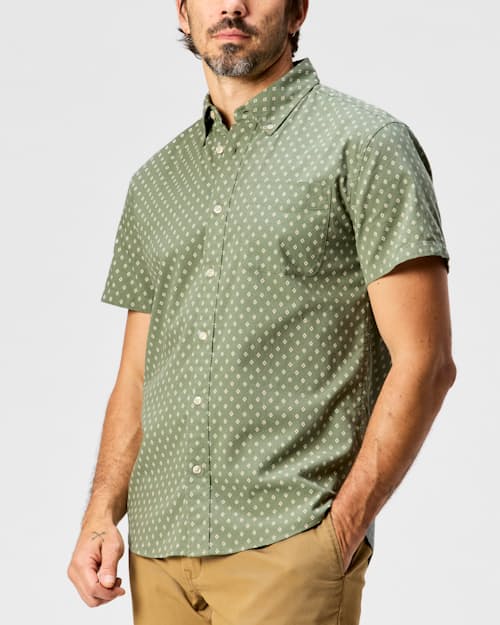 on model image of Short Sleeve Stretch Cotton Shirt