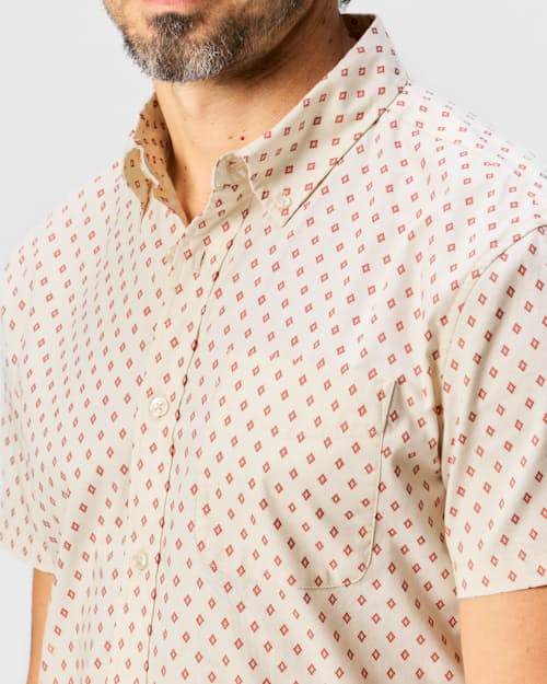 on model image of Short Sleeve Stretch Cotton Shirt