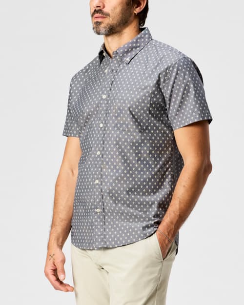 on model image of Short Sleeve Stretch Cotton Shirt
