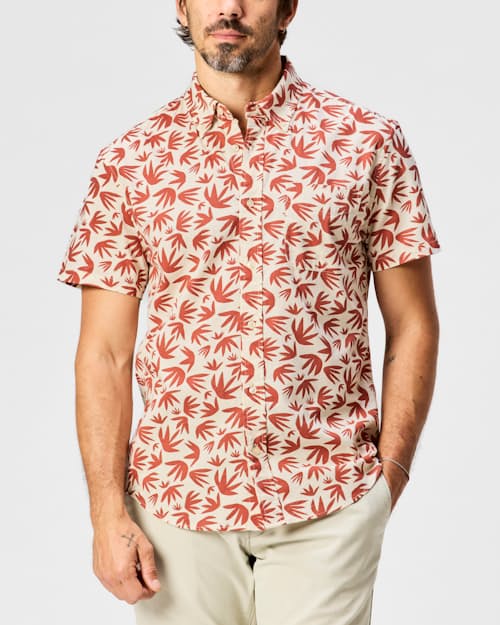 Tobias is 6'2", 175lbs, and wearing size M
