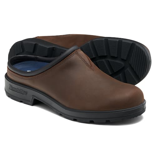 laydown image of 2421 Clog