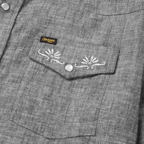 laydown detail image of Reagan Pearlsnap Long Sleeve Shirt
