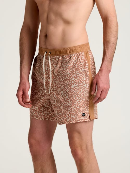 on model image of Palmera Elastic Swim Trunk - 6"