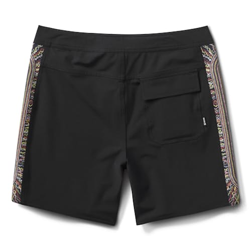 laydown image of Passage Boardshort - 7"