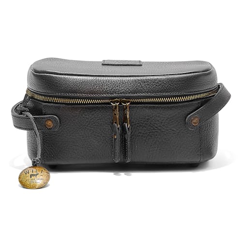 laydown image of Desmond Travel Kit