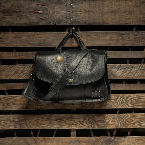lifestyle image of Kent Leather Messenger Bag