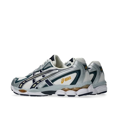 laydown image of Gel-NYC 2055 Sneaker