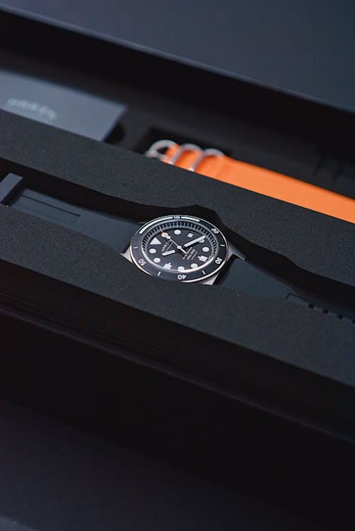 lifestyle image of Standard Skin-Diver OS Watch