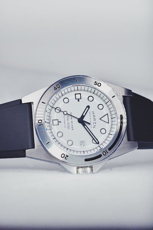 laydown detail image of Steel Skin-Diver P Watch