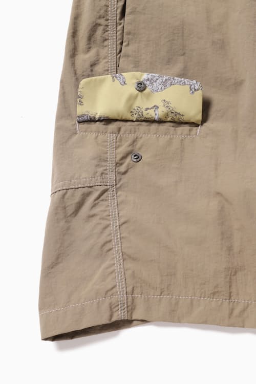 laydown detail image of hiking club Ny taffeta hiker short pants