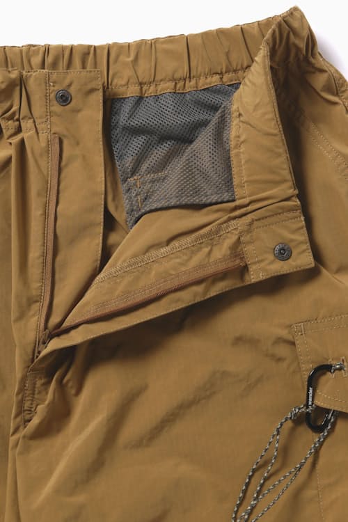 laydown detail image of Ripstop Oversized Cargo Shorts