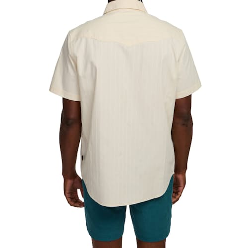 lifestyle image of Crosscut Deluxe Short Sleeve Snapshirt