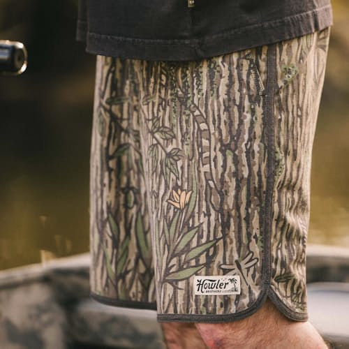 lifestyle image of Bruja Boardshorts - 8"