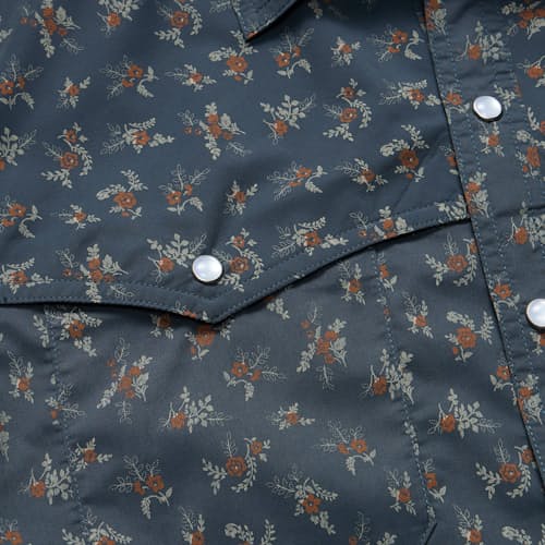 laydown detail image of Open Country Tech Short Sleeve Shirt