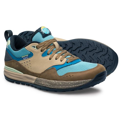 laydown image of Trailhead Trail Sneaker