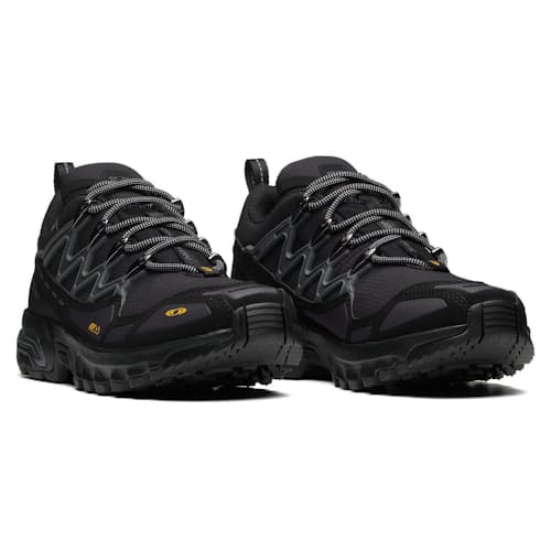 laydown image of ACS + CSWP Waterproof Hiking Sneaker