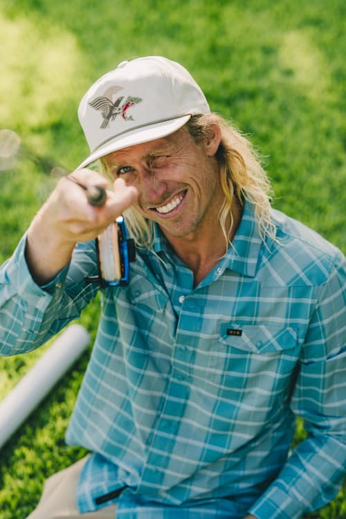 lifestyle image of Osprey Prey Snapback Hat
