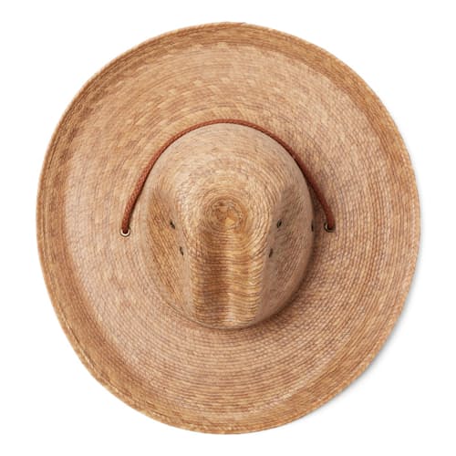 laydown image of Elliot Gus Cowboy
