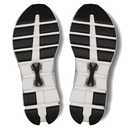 laydown image of Cloud X 4 Training Sneaker
