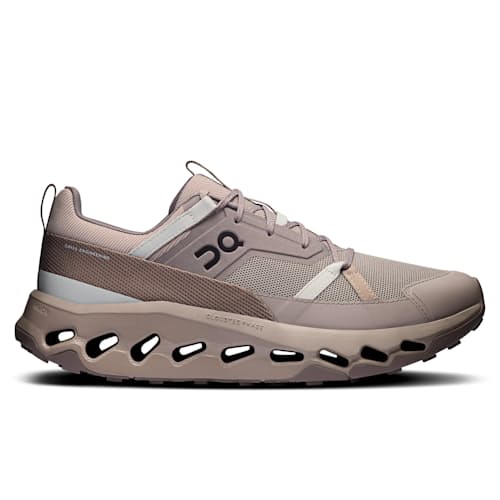 laydown image of Cloudhorizon Hiking Sneaker