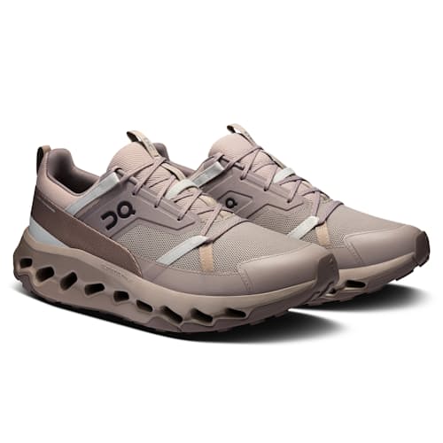 laydown image of Cloudhorizon Hiking Sneaker