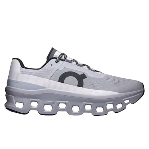 lifestyle image of Cloudmonster 2