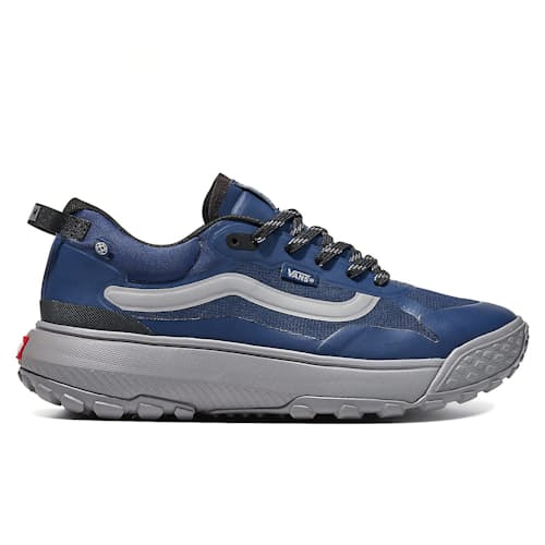 laydown image of MTE Crosspath Trail Sneaker