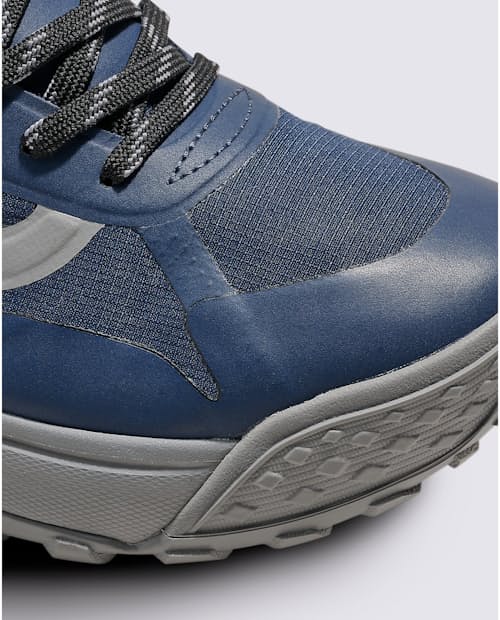 laydown detail image of MTE Crosspath Trail Sneaker