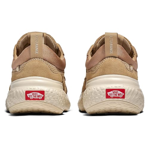 laydown image of MTE Ultrarange Neo VR3 Sneaker