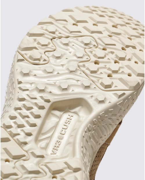 laydown detail image of MTE Ultrarange Neo VR3 Sneaker