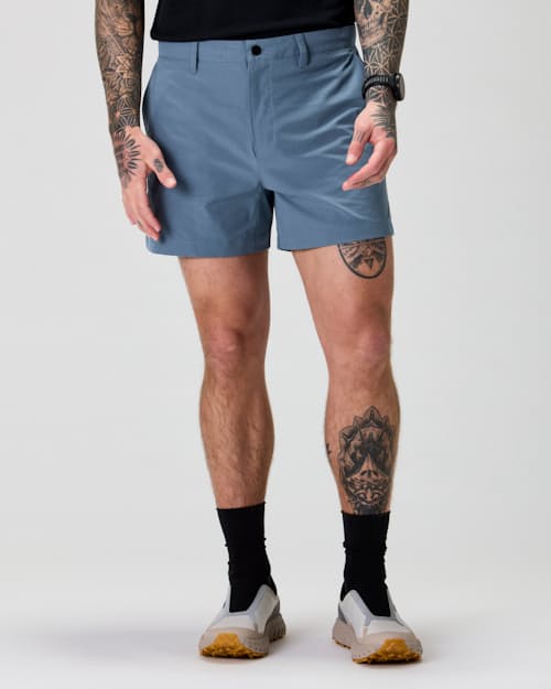 Keith is 6’0’’, 180 lbs, and wearing size 33
