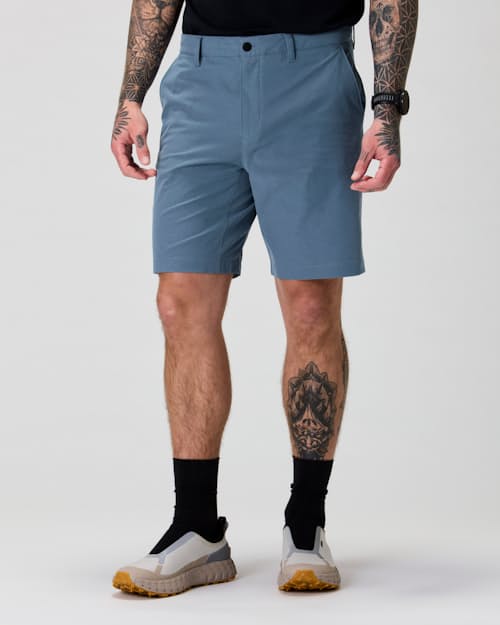 Keith is 6’0’’, 180 lbs, and wearing size 33