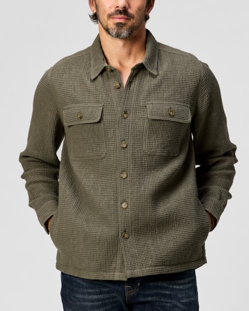 Tobias is 6'2", 175lbs, and wearing size M