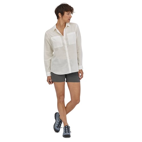 on model image of Women's Lightweight A/C Buttondown