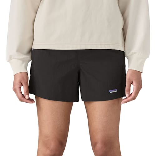 on model image of Women's Baggies Shorts - 5"