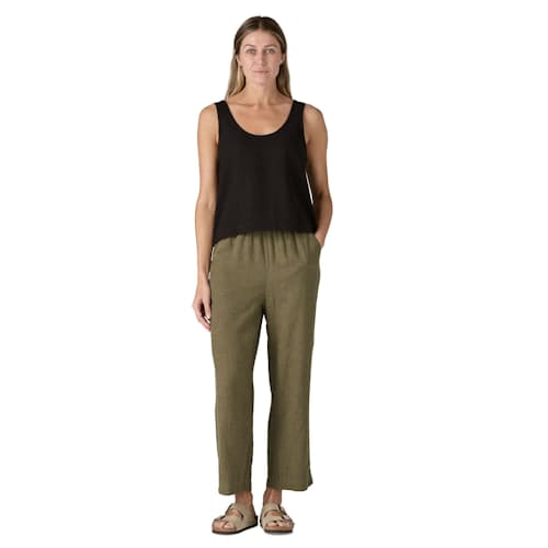 on model image of Women's Garden Island Pants